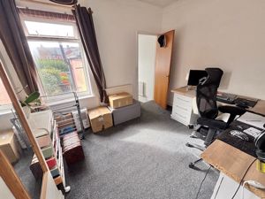 Bedroom- click for photo gallery